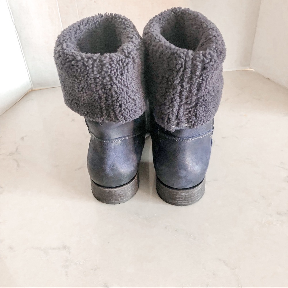 Australia Luxe Collective Lever Sheepskin Boots - Picture 5 of 13